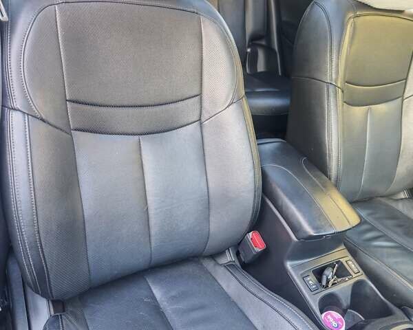 Белый Ниссан Rogue, объемом двигателя 2.49 л и пробегом 140 тыс. км за 15499 $, фото 15 на Automoto.ua