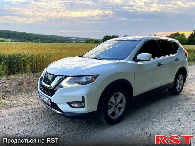 Білий Ніссан Rogue, об'ємом двигуна 2.5 л та пробігом 196 тис. км за 12600 $, фото 5 на Automoto.ua