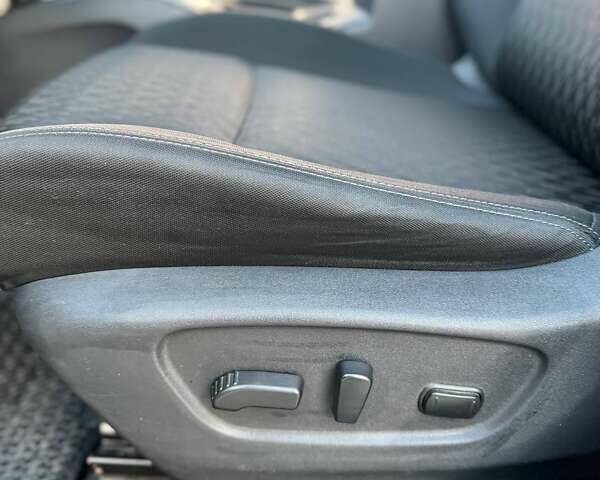 Белый Ниссан Rogue, объемом двигателя 2.49 л и пробегом 167 тыс. км за 15300 $, фото 16 на Automoto.ua