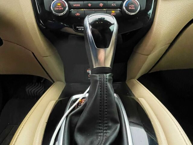 Білий Ніссан Rogue, об'ємом двигуна 2.5 л та пробігом 123 тис. км за 15000 $, фото 9 на Automoto.ua