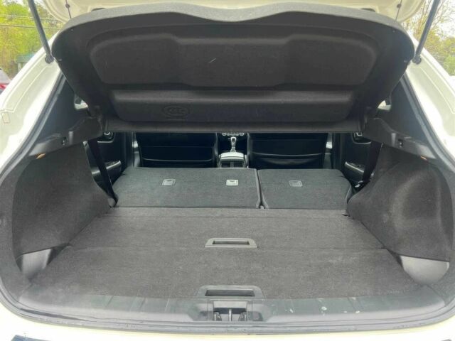 Белый Ниссан Rogue, объемом двигателя 2 л и пробегом 69 тыс. км за 6500 $, фото 10 на Automoto.ua