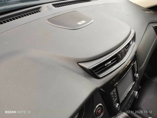 Белый Ниссан Rogue, объемом двигателя 0 л и пробегом 72 тыс. км за 14900 $, фото 18 на Automoto.ua