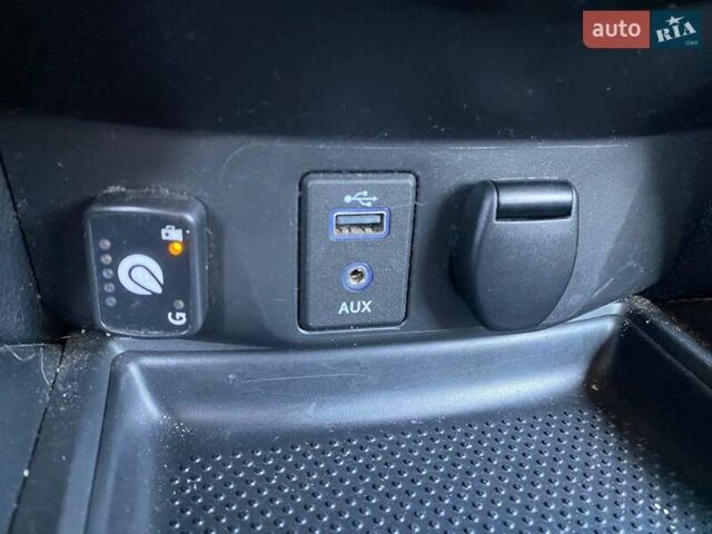 Белый Ниссан Rogue, объемом двигателя 2.49 л и пробегом 112 тыс. км за 14290 $, фото 17 на Automoto.ua