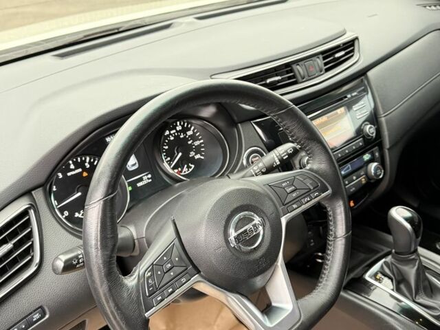 Белый Ниссан Rogue, объемом двигателя 2.5 л и пробегом 108 тыс. км за 15400 $, фото 17 на Automoto.ua