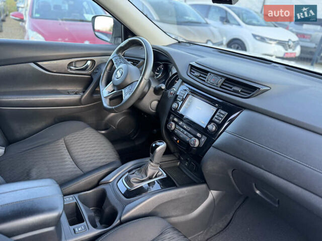 Белый Ниссан Rogue, объемом двигателя 2.5 л и пробегом 151 тыс. км за 14300 $, фото 51 на Automoto.ua