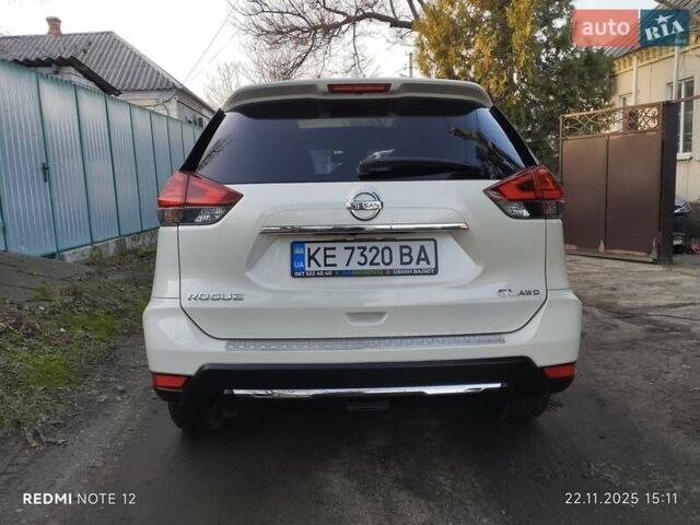 Белый Ниссан Rogue, объемом двигателя 2.49 л и пробегом 115 тыс. км за 14900 $, фото 3 на Automoto.ua