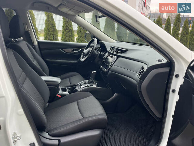 Белый Ниссан Rogue, объемом двигателя 2.5 л и пробегом 120 тыс. км за 14300 $, фото 27 на Automoto.ua