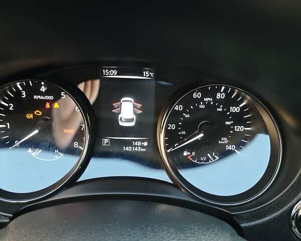 Белый Ниссан Rogue, объемом двигателя 2.49 л и пробегом 140 тыс. км за 15499 $, фото 2 на Automoto.ua