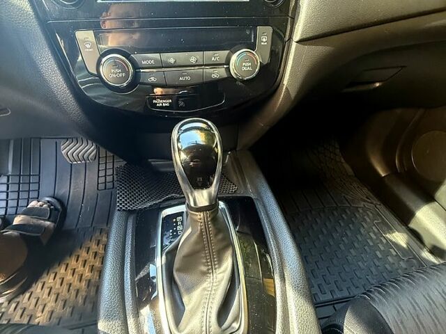 Білий Ніссан Rogue, об'ємом двигуна 2.5 л та пробігом 59 тис. км за 15800 $, фото 7 на Automoto.ua