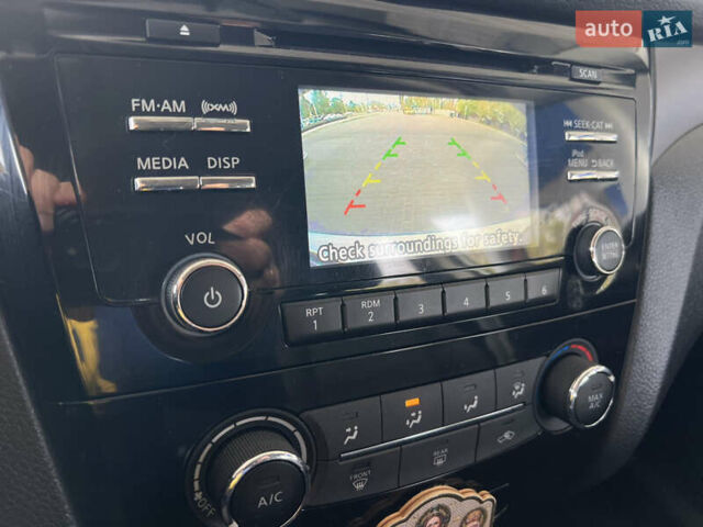 Белый Ниссан Rogue, объемом двигателя 2 л и пробегом 114 тыс. км за 14299 $, фото 13 на Automoto.ua