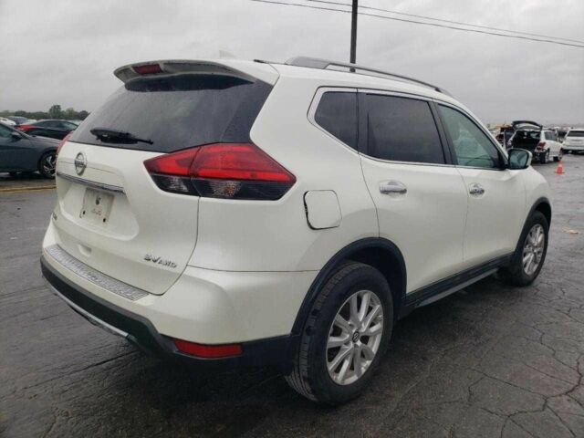 Белый Ниссан Rogue, объемом двигателя 2.5 л и пробегом 73 тыс. км за 2200 $, фото 2 на Automoto.ua