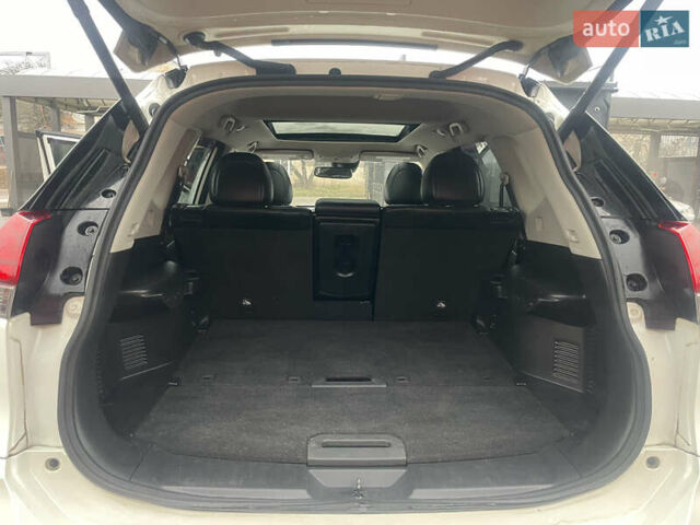 Белый Ниссан Rogue, объемом двигателя 2.5 л и пробегом 144 тыс. км за 15999 $, фото 22 на Automoto.ua
