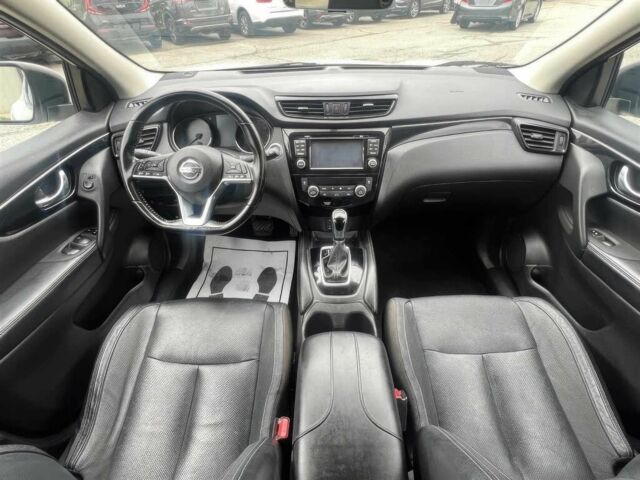 Белый Ниссан Rogue, объемом двигателя 2 л и пробегом 69 тыс. км за 6500 $, фото 6 на Automoto.ua