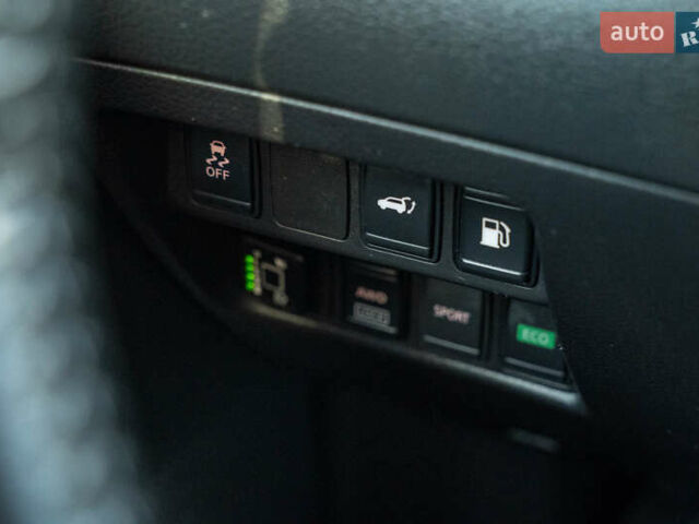 Белый Ниссан Rogue, объемом двигателя 2.49 л и пробегом 132 тыс. км за 14900 $, фото 16 на Automoto.ua