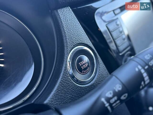 Белый Ниссан Rogue, объемом двигателя 2.5 л и пробегом 81 тыс. км за 17500 $, фото 22 на Automoto.ua