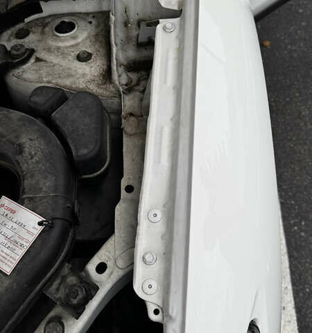 Белый Ниссан Rogue, объемом двигателя 2.5 л и пробегом 120 тыс. км за 13900 $, фото 27 на Automoto.ua