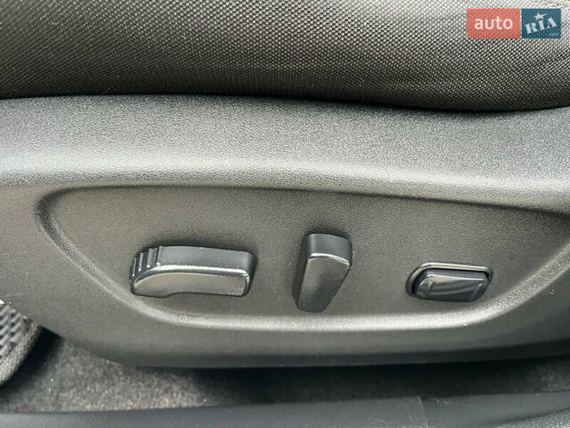 Белый Ниссан Rogue, объемом двигателя 2.5 л и пробегом 120 тыс. км за 14300 $, фото 25 на Automoto.ua