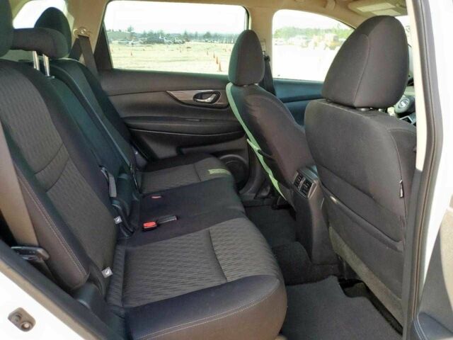 Ниссан Rogue 2017 в Днепре (Днепропетровске) на Automoto.ua Белый Ниссан Rogue, объемом двигателя 2.5 л и пробегом 102 тыс. км за 2100 $, фото 9 на Automoto.ua