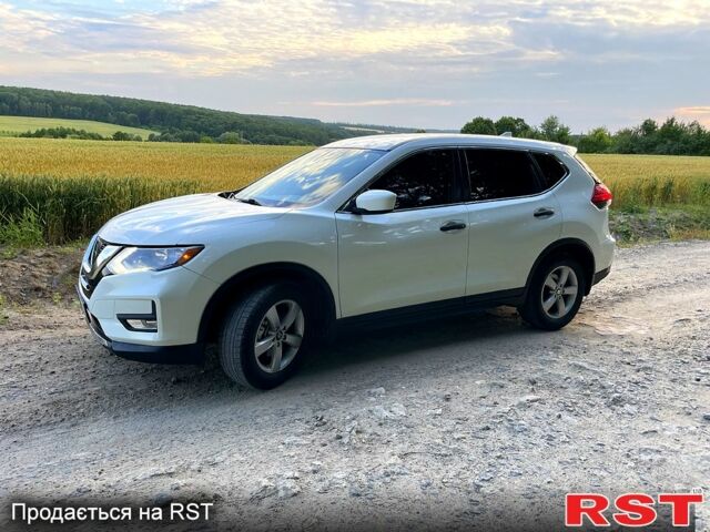 Білий Ніссан Rogue, об'ємом двигуна 2.5 л та пробігом 196 тис. км за 12600 $, фото 6 на Automoto.ua