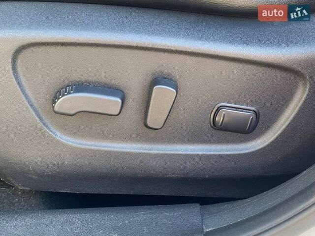 Белый Ниссан Rogue, объемом двигателя 2.49 л и пробегом 112 тыс. км за 14290 $, фото 26 на Automoto.ua