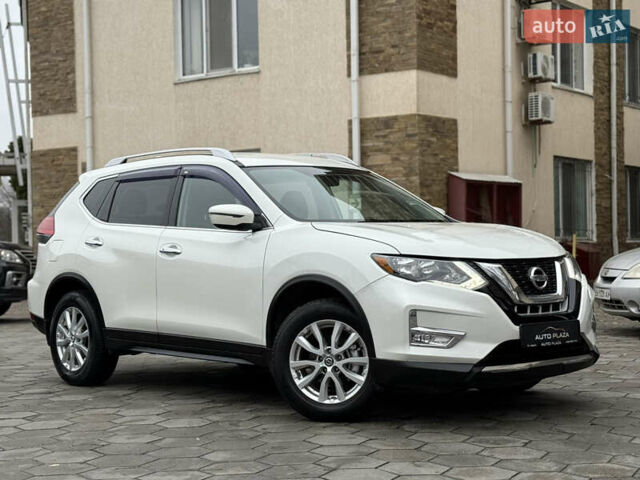 Белый Ниссан Rogue, объемом двигателя 2.49 л и пробегом 133 тыс. км за 13900 $, фото 17 на Automoto.ua