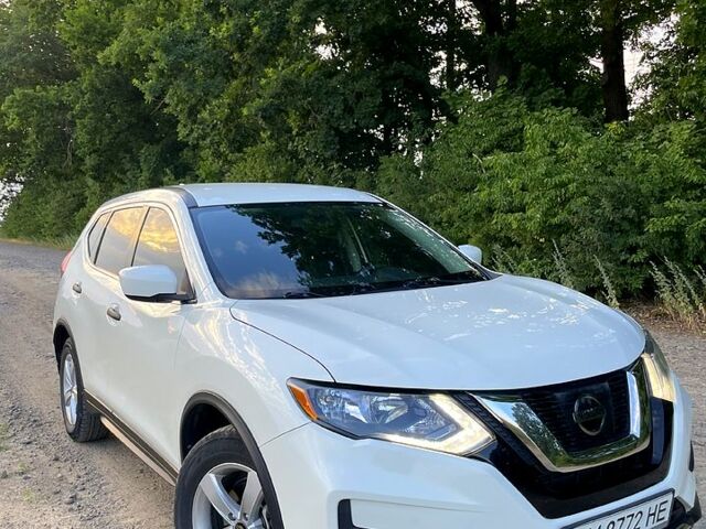 Білий Ніссан Rogue, об'ємом двигуна 2.5 л та пробігом 196 тис. км за 12600 $, фото 8 на Automoto.ua