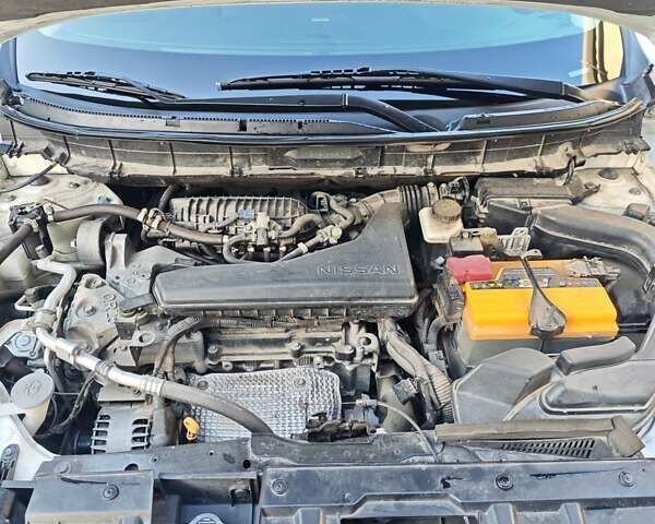 Белый Ниссан Rogue, объемом двигателя 2.49 л и пробегом 140 тыс. км за 15499 $, фото 19 на Automoto.ua