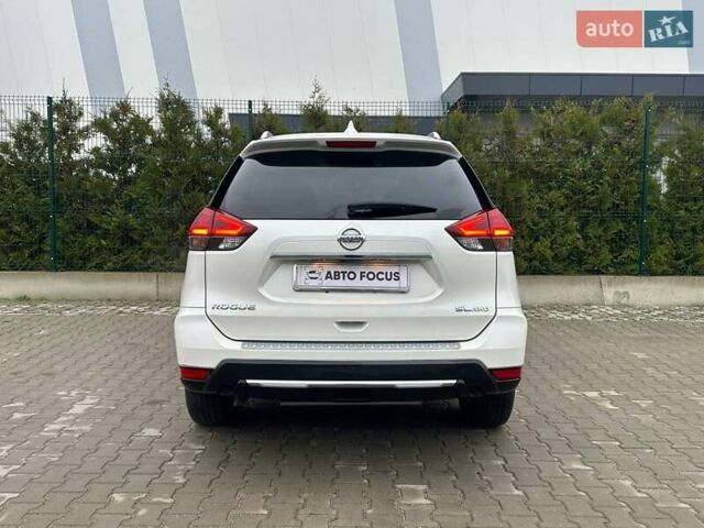 Белый Ниссан Rogue, объемом двигателя 2.49 л и пробегом 112 тыс. км за 13690 $, фото 5 на Automoto.ua