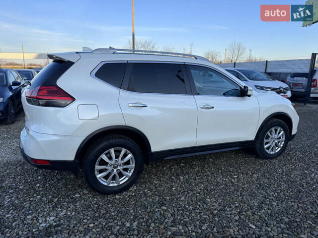 Белый Ниссан Rogue, объемом двигателя 2.5 л и пробегом 151 тыс. км за 14300 $, фото 15 на Automoto.ua
