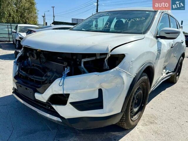 Белый Ниссан Rogue, объемом двигателя 2.49 л и пробегом 85 тыс. км за 7000 $, фото 2 на Automoto.ua