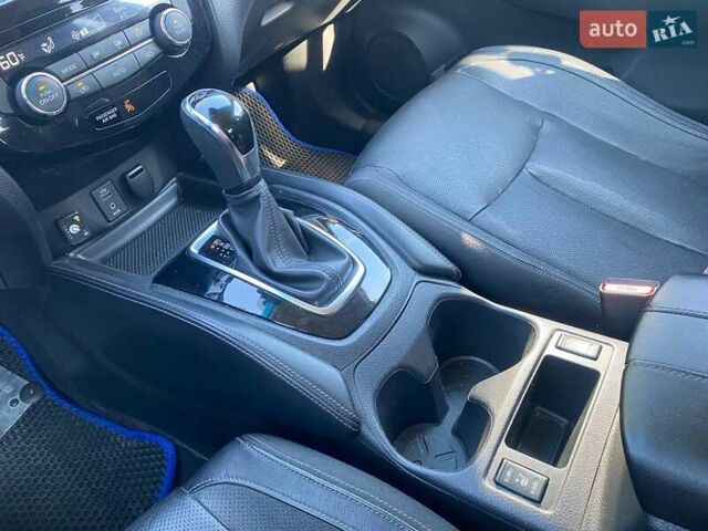 Белый Ниссан Rogue, объемом двигателя 2.49 л и пробегом 112 тыс. км за 14290 $, фото 18 на Automoto.ua