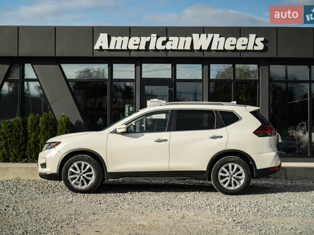 Белый Ниссан Rogue, объемом двигателя 2.49 л и пробегом 132 тыс. км за 14900 $, фото 3 на Automoto.ua