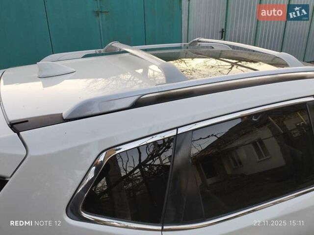 Белый Ниссан Rogue, объемом двигателя 2.49 л и пробегом 115 тыс. км за 14900 $, фото 5 на Automoto.ua