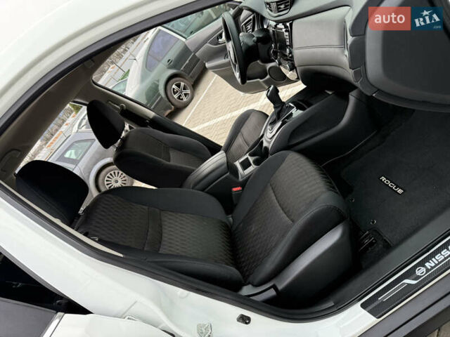 Білий Ніссан Rogue, об'ємом двигуна 2.5 л та пробігом 151 тис. км за 12950 $, фото 49 на Automoto.ua