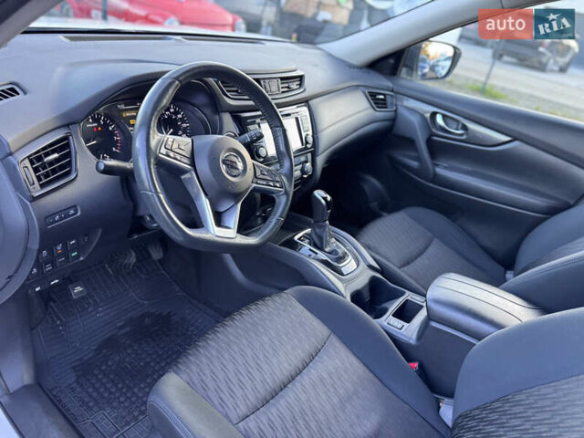 Белый Ниссан Rogue, объемом двигателя 2.5 л и пробегом 151 тыс. км за 14300 $, фото 35 на Automoto.ua