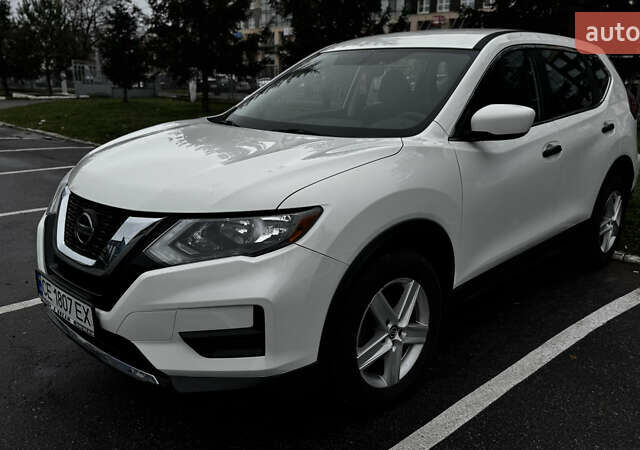 Белый Ниссан Rogue, объемом двигателя 2.5 л и пробегом 120 тыс. км за 13900 $, фото 2 на Automoto.ua