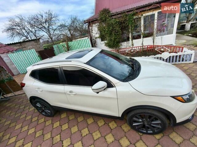 Білий Ніссан Rogue, об'ємом двигуна 2 л та пробігом 134 тис. км за 15300 $, фото 7 на Automoto.ua