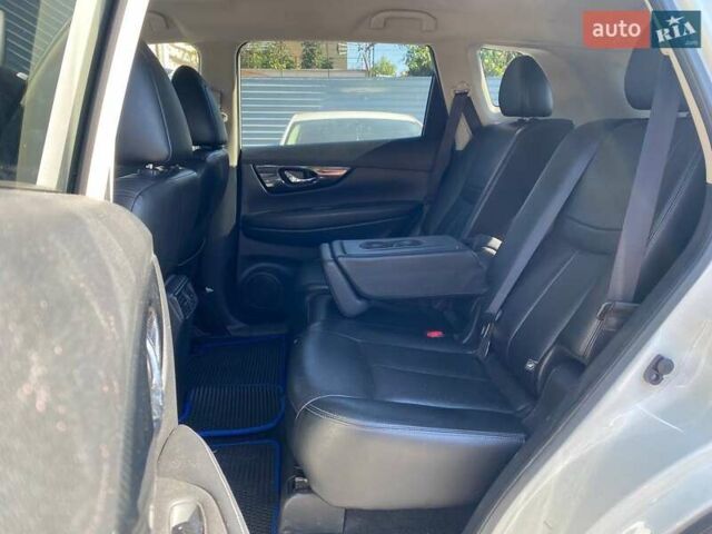 Белый Ниссан Rogue, объемом двигателя 2.49 л и пробегом 112 тыс. км за 14290 $, фото 9 на Automoto.ua