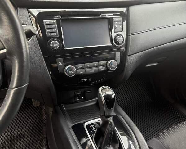 Ніссан Rogue 2017 у Вінниці на Automoto.ua Білий Ніссан Rogue, об'ємом двигуна 2.49 л та пробігом 161 тис. км за 14300 $, фото 17 на Automoto.ua