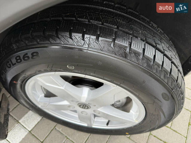 Білий Ніссан Rogue, об'ємом двигуна 2.5 л та пробігом 151 тис. км за 12950 $, фото 42 на Automoto.ua