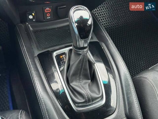 Белый Ниссан Rogue, объемом двигателя 2.49 л и пробегом 112 тыс. км за 13690 $, фото 19 на Automoto.ua