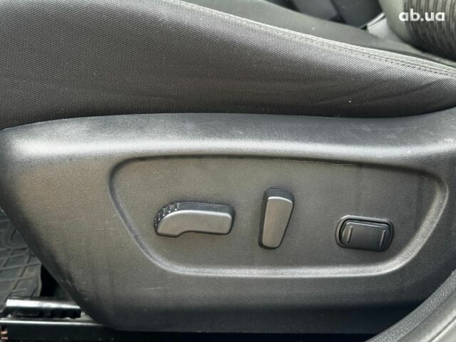 Белый Ниссан Rogue, объемом двигателя 2.5 л и пробегом 178 тыс. км за 14680 $, фото 10 на Automoto.ua