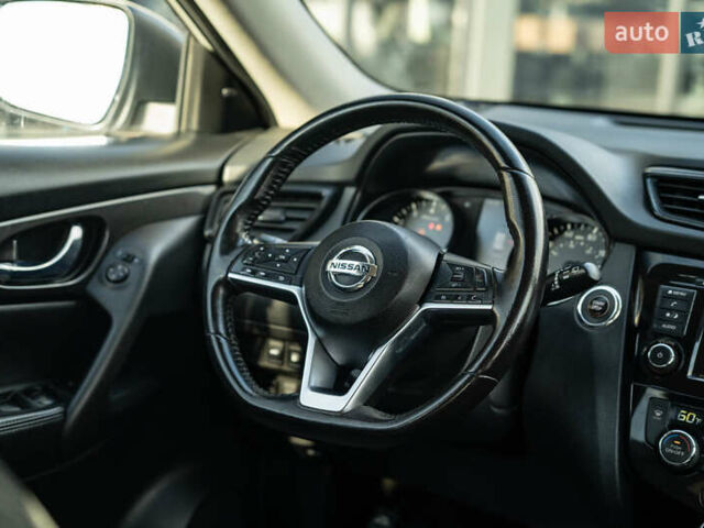 Белый Ниссан Rogue, объемом двигателя 2.49 л и пробегом 132 тыс. км за 14900 $, фото 19 на Automoto.ua