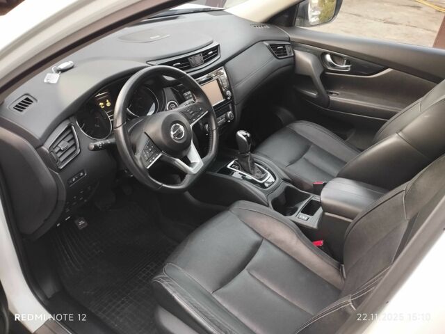 Белый Ниссан Rogue, объемом двигателя 0 л и пробегом 72 тыс. км за 14900 $, фото 7 на Automoto.ua