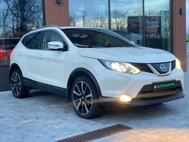 Білий Ніссан Rogue, об'ємом двигуна 2 л та пробігом 61 тис. км за 17690 $, фото 2 на Automoto.ua