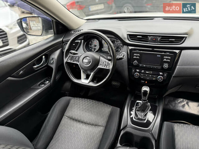 Белый Ниссан Rogue, объемом двигателя 2.49 л и пробегом 133 тыс. км за 13900 $, фото 50 на Automoto.ua