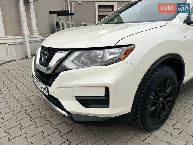 Белый Ниссан Rogue, объемом двигателя 2.5 л и пробегом 120 тыс. км за 14300 $, фото 14 на Automoto.ua