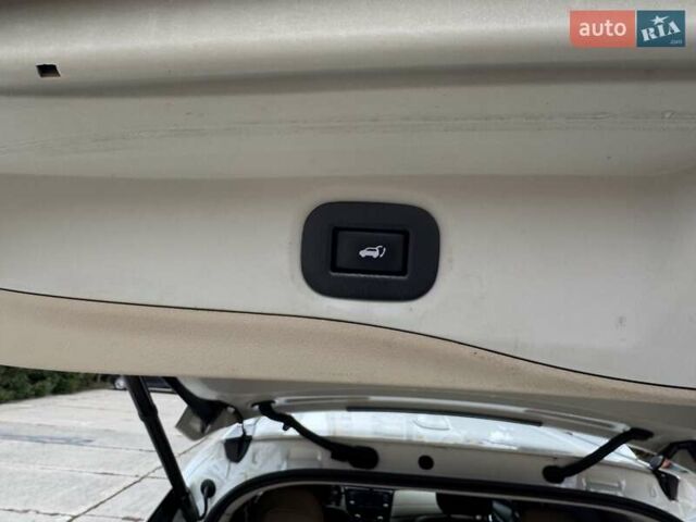 Білий Ніссан Rogue, об'ємом двигуна 2.49 л та пробігом 116 тис. км за 15500 $, фото 16 на Automoto.ua