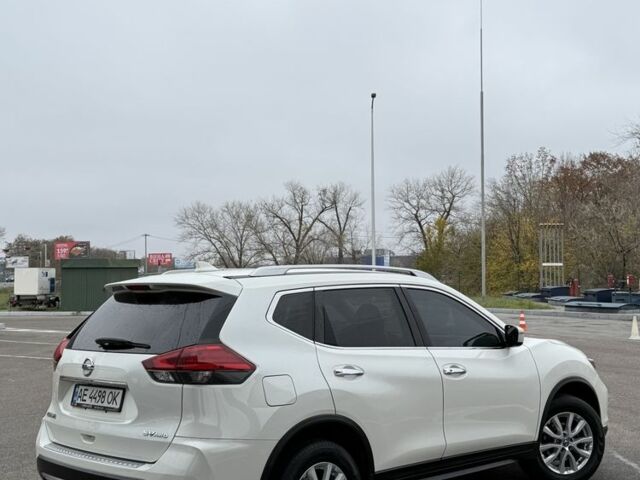 Белый Ниссан Rogue, объемом двигателя 2.5 л и пробегом 108 тыс. км за 15400 $, фото 8 на Automoto.ua