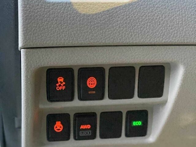 Білий Ніссан Rogue, об'ємом двигуна 2 л та пробігом 61 тис. км за 17690 $, фото 14 на Automoto.ua